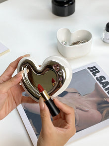 Heart shaped ceramic jewelry box for storing small accessories