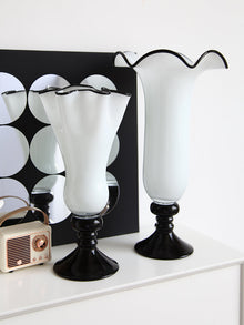 Classic black and white glass flower vase for home decor