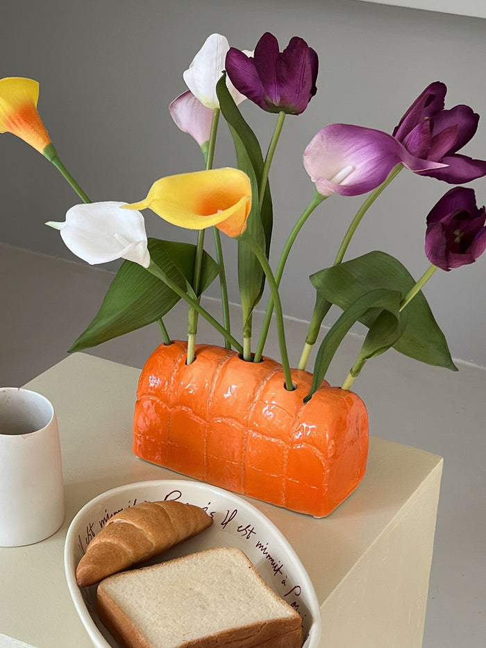 Bread shaped ceramic flower vase for decorative floral arrangements