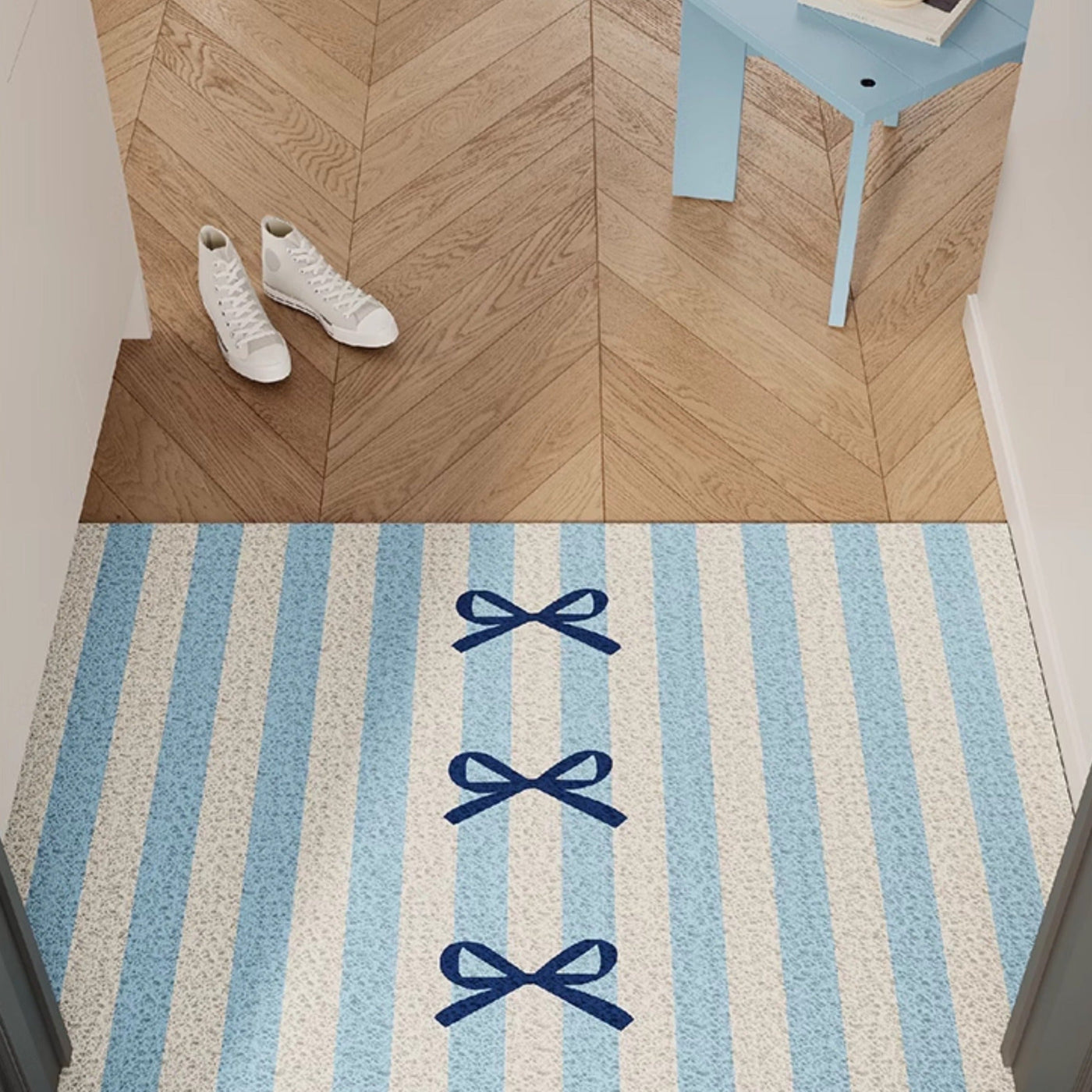 Blue bow knot entryway doormat for indoor or covered doorway