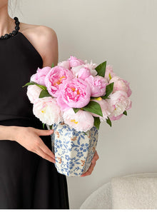 Elegant ceramic vase for flowers and home decor
