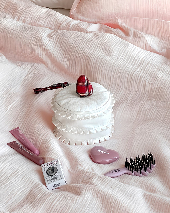 Shortcake-inspired cosmetic bag for makeup and small accessories