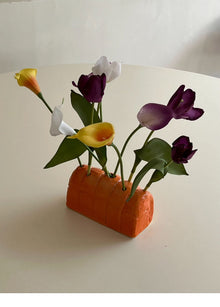 Bread shaped ceramic flower vase for decorative floral arrangements