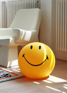Smile face USB night light with warm glow