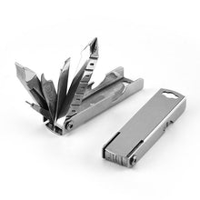 Karabineres EDC multitool csavarhúzóval és sörnyitóval