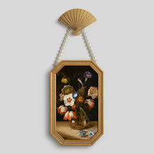 Retro floral wall art set with pearl-style chain accents and vintage fan-shaped hook