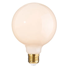 Fehér E27 LED lámpa 6 W teljesítménnyel