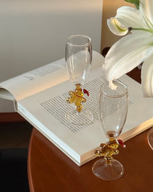 Gingerbread champagne glass with festive 3D gingerbread stem