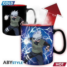 Naruto Shippuden hőre változó bögre Kakashi és Itachi mintával