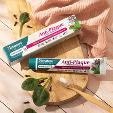Himalaya Gum Expert Anti-Plaque Toothpaste 75ml tube