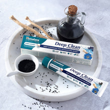 Himalaya Gum Expert Deep Clean herbal toothpaste 75ml tube