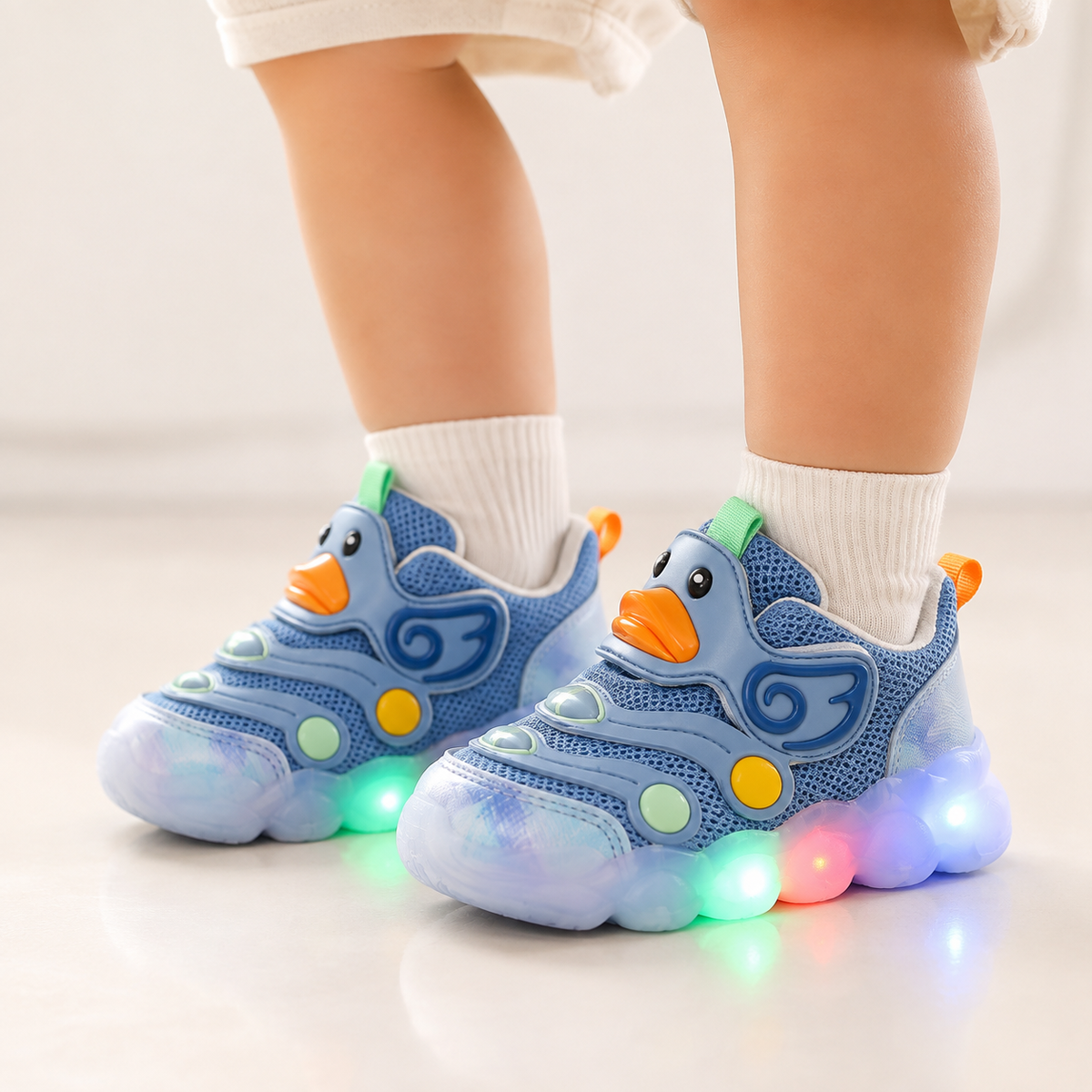 Kék LED-es világító baba sportcipő