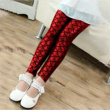 Fényes sellőmintás lány leggings arany színben