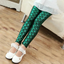 Fényes sellőmintás lány leggings arany színben