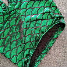 Fényes sellőmintás lány leggings arany színben
