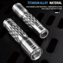 Titánötvözet mini EDC zseblámpa