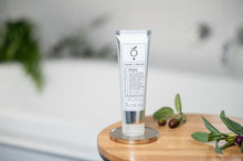 Naturally Nourished kézkrém 125 ml-es kiszerelésben