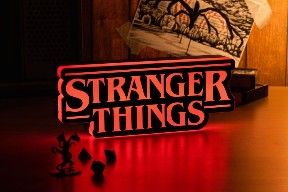 Stranger Things logó formájú falra szerelhető lámpa