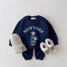 Gyerek melegítőszett New York mintával