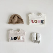 Baba pulóver bodyzáródással és Love mintával