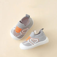 Sötétkék csúszásgátló sneaker zokni gyerekeknek