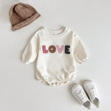 Baba pulóver bodyzáródással és Love mintával