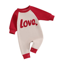 LOVE feliratos hosszú ujjú baba rugdalózó