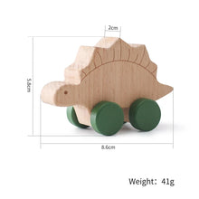 Bükkfa dinoszaurusz játékautó kerekekkel
