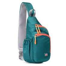 Kék outdoor sling táska kulacstartóval
