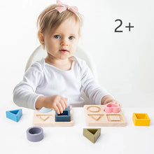Montessori formaberakó puzzle geometriai formákkal