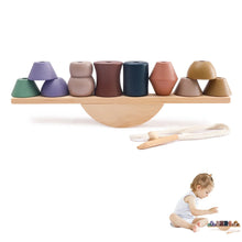 Montessori fa fűzős és egyensúlyozó játék
