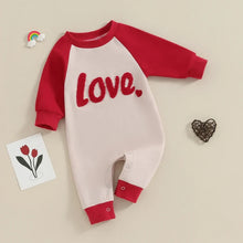 LOVE feliratos hosszú ujjú baba rugdalózó