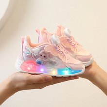 Rózsaszín LED-es gyerek sneaker pillangós díszítéssel