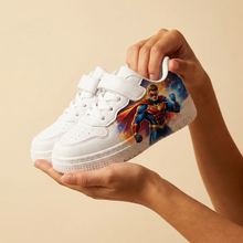 Fehér gyerek sneaker szuperhős mintával