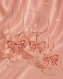 Pink bow 300ml wine glass with decorative glass bow detail