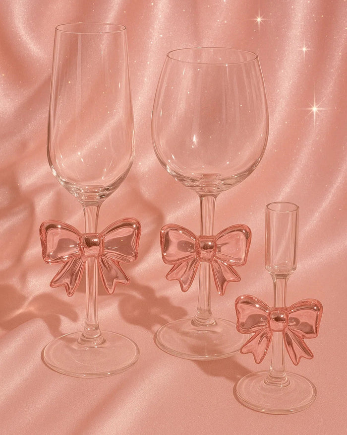 Pink bow 300ml wine glass with decorative glass bow detail