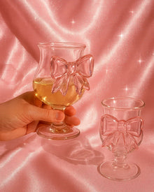 Pink bow 300ml wine glass with decorative glass bow detail