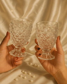 Mermaid tail glass wine tumbler with 220ml capacity