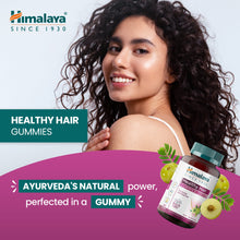 Himalaya Healthy Hair Gummies strawberry-flavoured vegetarian biotin supplement, 60 gummies