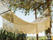 Corinto Deluxe cotton spreader bar hammock with decorative fringe