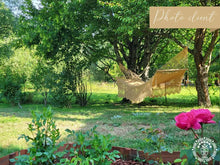 Handwoven León Deluxe L-bar cotton hammock with wooden spreader bars and decorative fringe