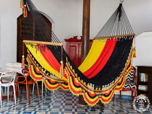 Alemania cotton L-bar hammock in black, red and gold German flag colours