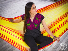 Señora XL Mexican nylon mesh hammock in red and yellow tones