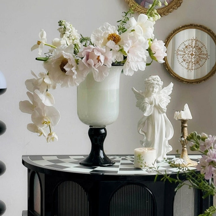 Elegant glass flower vase for fresh or dried floral arrangements