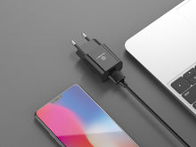 Fekete Techancy TA2790 fali töltő két USB-porttal és Lightning kábellel