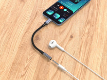 Fekete Techancy USB-C–3,5 mm audio adapter