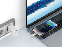 Fehér Techancy TA2822 USB-A és USB-C fali töltő