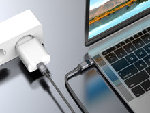 Fekete Techancy USB-C–USB-C kábel LED kijelzővel