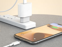 Fehér Techancy USB-C PD gyorstöltő Lightning kábellel