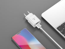 Fehér Techancy TA2790 fali töltő két USB-porttal és Lightning kábellel